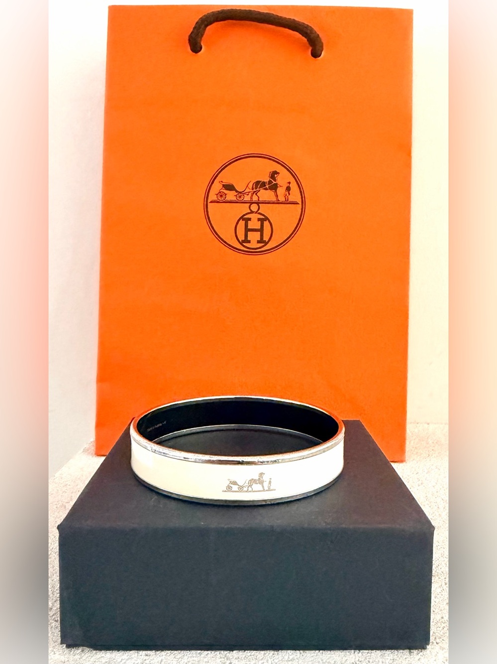 HERMÈS White Enamel Caleche Horse Carriage Bangle Bracelet